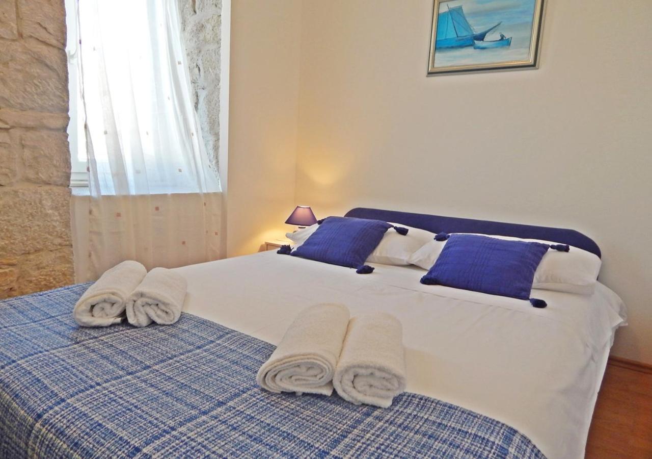 Apartments Moni Спліт Екстер'єр фото